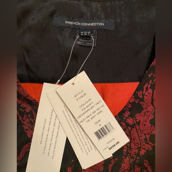 French Connection Cocktail Dress super shinny, has golden sequins on shoulders! - Picture 10 of 11